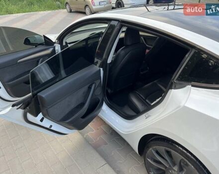 Белый Тесла Модель 3, объемом двигателя 0 л и пробегом 164 тыс. км за 18400 $, фото 8 на Automoto.ua