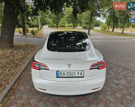 Тесла Модель 3 2021 в Кропивницком (Кировограде) на Automoto.ua Белый Тесла Модель 3, объемом двигателя 0 л и пробегом 20 тыс. км за 29500 $, фото 15 на Automoto.ua