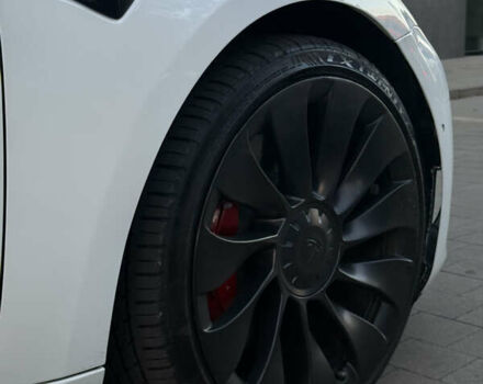 Білий Тесла Модель 3, об'ємом двигуна 0 л та пробігом 93 тис. км за 23000 $, фото 20 на Automoto.ua