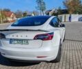 Білий Тесла Модель 3, об'ємом двигуна 0 л та пробігом 70 тис. км за 23500 $, фото 20 на Automoto.ua