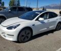 Білий Тесла Модель 3, об'ємом двигуна 0 л та пробігом 62 тис. км за 4900 $, фото 1 на Automoto.ua