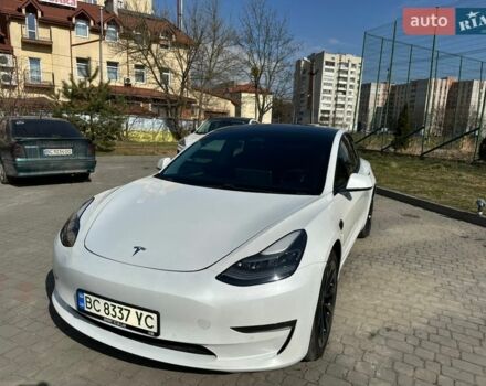 Белый Тесла Модель 3, объемом двигателя 0 л и пробегом 95 тыс. км за 20000 $, фото 1 на Automoto.ua