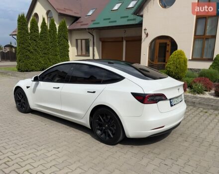 Білий Тесла Модель 3, об'ємом двигуна 0 л та пробігом 6 тис. км за 21300 $, фото 8 на Automoto.ua