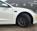 Белый Тесла Модель 3, объемом двигателя 0.1 л и пробегом 42 тыс. км за 23990 $, фото 16 на Automoto.ua
