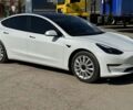 Белый Тесла Модель 3, объемом двигателя 0 л и пробегом 64 тыс. км за 16000 $, фото 1 на Automoto.ua