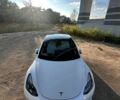 Белый Тесла Модель 3, объемом двигателя 0 л и пробегом 90 тыс. км за 22699 $, фото 24 на Automoto.ua