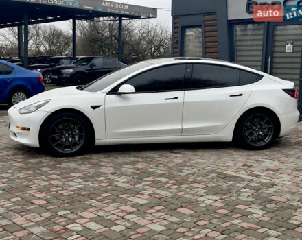 Білий Тесла Модель 3, об'ємом двигуна 0 л та пробігом 84 тис. км за 18300 $, фото 5 на Automoto.ua