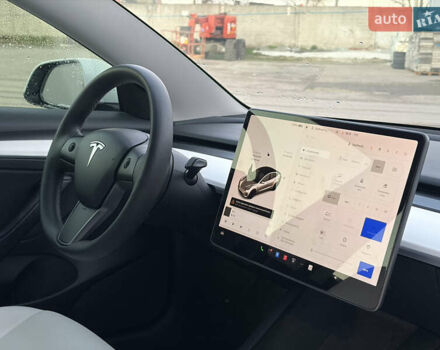 Белый Тесла Модель 3, объемом двигателя 0 л и пробегом 92 тыс. км за 21900 $, фото 31 на Automoto.ua