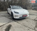 Белый Тесла Модель 3, объемом двигателя 0 л и пробегом 44 тыс. км за 18700 $, фото 1 на Automoto.ua