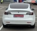 Білий Тесла Модель 3, об'ємом двигуна 0 л та пробігом 129 тис. км за 24300 $, фото 8 на Automoto.ua