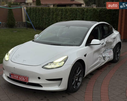 Білий Тесла Модель 3, об'ємом двигуна 0 л та пробігом 166 тис. км за 14900 $, фото 13 на Automoto.ua