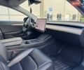 Білий Тесла Модель 3, об'ємом двигуна 0 л та пробігом 165 тис. км за 16900 $, фото 10 на Automoto.ua