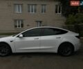 Білий Тесла Модель 3, об'ємом двигуна 0 л та пробігом 200 тис. км за 18000 $, фото 5 на Automoto.ua