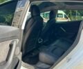 Білий Тесла Модель 3, об'ємом двигуна 0 л та пробігом 100 тис. км за 17900 $, фото 16 на Automoto.ua