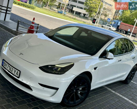 Тесла Модель 3 2021 у Одесі на Automoto.ua Білий Тесла Модель 3, об'ємом двигуна 0 л та пробігом 98 тис. км за 17800 $, фото 17 на Automoto.ua