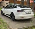 Білий Тесла Модель 3, об'ємом двигуна 0 л та пробігом 117 тис. км за 17800 $, фото 3 на Automoto.ua