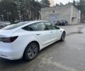Белый Тесла Модель 3, объемом двигателя 0 л и пробегом 98 тыс. км за 22500 $, фото 23 на Automoto.ua