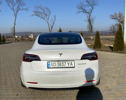 Білий Тесла Модель 3, об'ємом двигуна 0 л та пробігом 113 тис. км за 21000 $, фото 3 на Automoto.ua