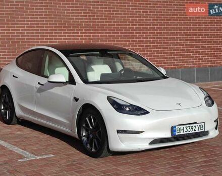 Тесла Модель 3 2021 у Одесі на Automoto.ua Білий Тесла Модель 3, об'ємом двигуна 0 л та пробігом 56 тис. км за 18989 $, фото 9 на Automoto.ua