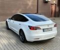 Білий Тесла Модель 3, об'ємом двигуна 0 л та пробігом 95 тис. км за 16500 $, фото 6 на Automoto.ua