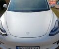 Білий Тесла Модель 3, об'ємом двигуна 0 л та пробігом 84 тис. км за 23000 $, фото 1 на Automoto.ua