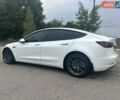 Белый Тесла Модель 3, объемом двигателя 0 л и пробегом 98 тыс. км за 18750 $, фото 9 на Automoto.ua