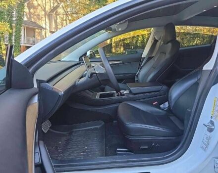 Білий Тесла Модель 3, об'ємом двигуна 0 л та пробігом 97 тис. км за 15500 $, фото 7 на Automoto.ua