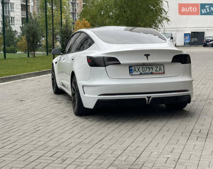 Тесла Модель 3 2021 у Дніпро (Дніпропетровську) на Automoto.ua Білий Тесла Модель 3, об'ємом двигуна 0 л та пробігом 37 тис. км за 18900 $, фото 4 на Automoto.ua
