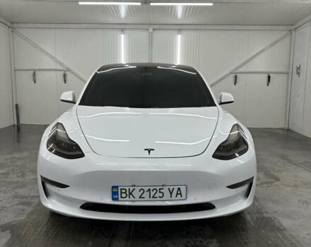 Білий Тесла Модель 3, об'ємом двигуна 0 л та пробігом 113 тис. км за 20200 $, фото 8 на Automoto.ua