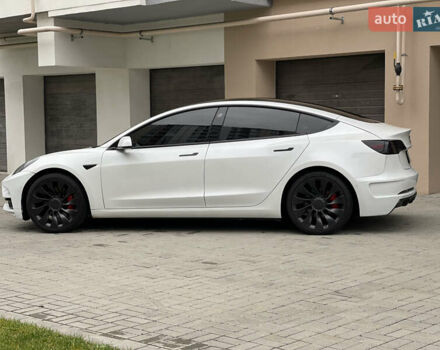 Тесла Модель 3 2021 у Дніпро (Дніпропетровську) на Automoto.ua Білий Тесла Модель 3, об'ємом двигуна 0 л та пробігом 37 тис. км за 18900 $, фото 6 на Automoto.ua