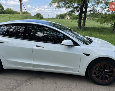 Білий Тесла Модель 3, об'ємом двигуна 0 л та пробігом 95 тис. км за 16400 $, фото 8 на Automoto.ua