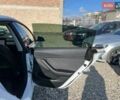 Белый Тесла Модель 3, объемом двигателя 0 л и пробегом 79 тыс. км за 17249 $, фото 20 на Automoto.ua