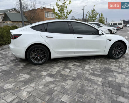 Білий Тесла Модель 3, об'ємом двигуна 0 л та пробігом 126 тис. км за 20000 $, фото 6 на Automoto.ua