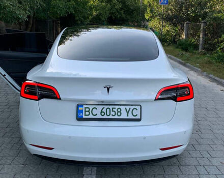 Білий Тесла Модель 3, об'ємом двигуна 0 л та пробігом 200 тис. км за 17000 $, фото 5 на Automoto.ua
