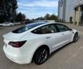 Белый Тесла Модель 3, объемом двигателя 0 л и пробегом 80 тыс. км за 20600 $, фото 3 на Automoto.ua