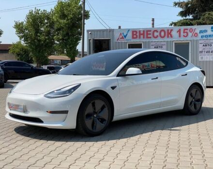 Белый Тесла Модель 3, объемом двигателя 5.5 л и пробегом 186 тыс. км за 15500 $, фото 2 на Automoto.ua