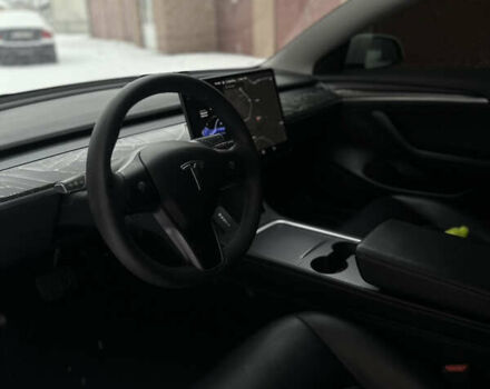 Білий Тесла Модель 3, об'ємом двигуна 0 л та пробігом 119 тис. км за 24999 $, фото 3 на Automoto.ua
