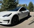 Белый Тесла Модель 3, объемом двигателя 0 л и пробегом 105 тыс. км за 18000 $, фото 1 на Automoto.ua
