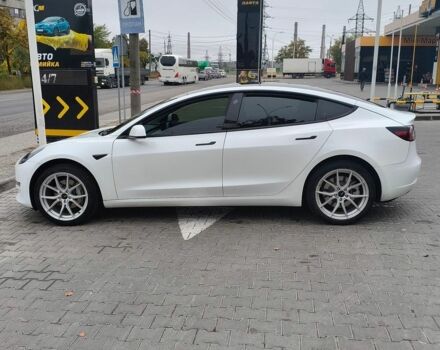 Білий Тесла Модель 3, об'ємом двигуна 0 л та пробігом 94 тис. км за 16900 $, фото 5 на Automoto.ua