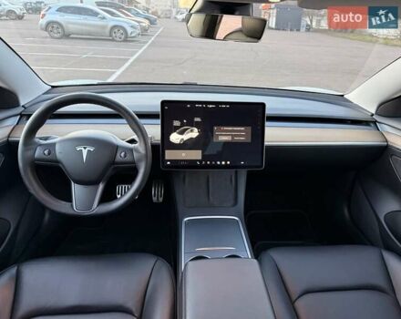 Белый Тесла Модель 3, объемом двигателя 0 л и пробегом 266 тыс. км за 13900 $, фото 8 на Automoto.ua