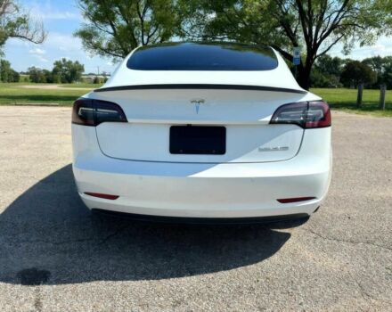 Білий Тесла Модель 3, об'ємом двигуна 0 л та пробігом 15 тис. км за 14200 $, фото 4 на Automoto.ua