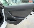 Білий Тесла Модель 3, об'ємом двигуна 0 л та пробігом 81 тис. км за 17500 $, фото 12 на Automoto.ua