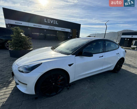 Белый Тесла Модель 3, объемом двигателя 0 л и пробегом 43 тыс. км за 24500 $, фото 1 на Automoto.ua