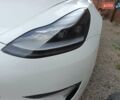 Білий Тесла Модель 3, об'ємом двигуна 0 л та пробігом 70 тис. км за 18400 $, фото 4 на Automoto.ua