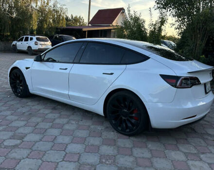 Білий Тесла Модель 3, об'ємом двигуна 0 л та пробігом 115 тис. км за 22500 $, фото 1 на Automoto.ua