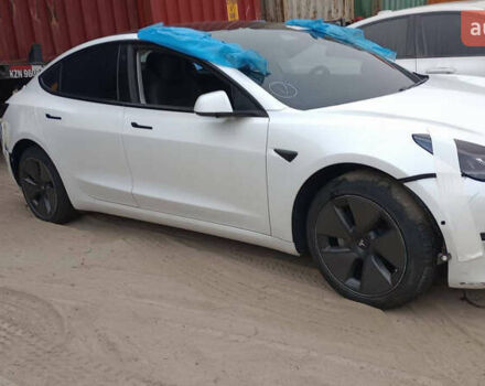 Белый Тесла Модель 3, объемом двигателя 0 л и пробегом 60 тыс. км за 19000 $, фото 18 на Automoto.ua