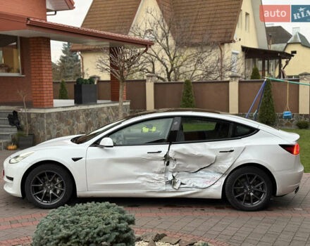 Білий Тесла Модель 3, об'ємом двигуна 0 л та пробігом 166 тис. км за 14900 $, фото 17 на Automoto.ua