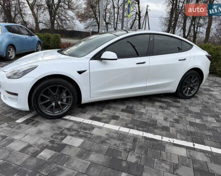Білий Тесла Модель 3, об'ємом двигуна 0 л та пробігом 126 тис. км за 20000 $, фото 2 на Automoto.ua