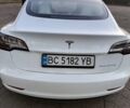 Белый Тесла Модель 3, объемом двигателя 0 л и пробегом 99 тыс. км за 21500 $, фото 6 на Automoto.ua
