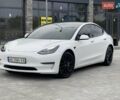 Білий Тесла Модель 3, об'ємом двигуна 0 л та пробігом 91 тис. км за 18500 $, фото 8 на Automoto.ua